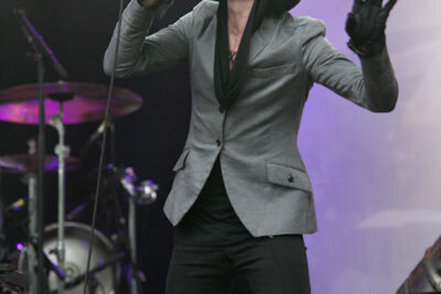 IAMX @ Les Ardentes, foto 9, foto's door Nick De Gregorio - FrontView Magazine