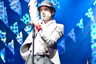 Mika @ Les Ardentes, picture 4, photographed by Nick De Gregorio - FrontView Magazine