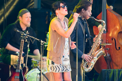 Melody Gardot @ Rivierenhof, foto 29, foto's door steven.stausens - FrontView Magazine