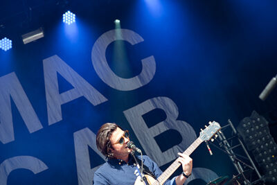 The Maccabees @ Les Ardentes, picture 6, photographed by FrontView Magazine