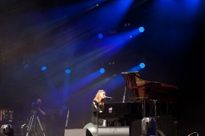 An Pierle Les Ardentes 2013, picture 9, photographed by Philippe Janssens - FrontView Magazine