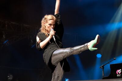 An Pierle Les Ardentes 2013, picture 26, photographed by Philippe Janssens - FrontView Magazine