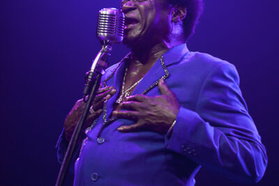 Charles Bradley and his Extraordinaires @ Dour 2013, picture 5, photographed by Dorien Goetschalckx - FrontView Magazine