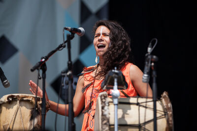 La Chiva Gantiva @ Dour 2013, picture 7, photographed by Dorien Goetschalckx - FrontView Magazine