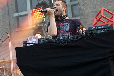 Vlaanderen Muziekland - Opwarming DJ Dimitri @ Haacht, picture 37, photographed by James Van Roosbroeck - FrontView Magazine