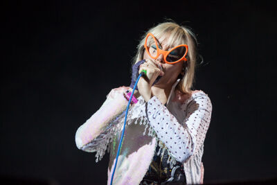 Yeah Yeah Yeahs @ Dour 2013, picture 4, photographed by Dorien Goetschalckx - FrontView Magazine