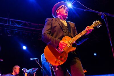 Elvis Costello @ 013 Tilburg, picture 5, photographed by Edwin Houdevelt - FrontView Magazine