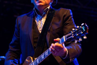 Elvis Costello @ 013 Tilburg, picture 15, photographed by Edwin Houdevelt - FrontView Magazine
