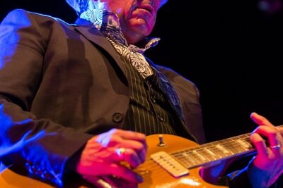 Elvis Costello @ 013 Tilburg, picture 16, photographed by Edwin Houdevelt - FrontView Magazine