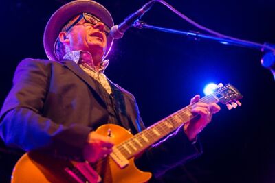 Elvis Costello @ 013 Tilburg, picture 34, photographed by Edwin Houdevelt - FrontView Magazine