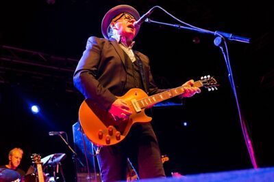 Elvis Costello @ 013 Tilburg, picture 49, photographed by Edwin Houdevelt - FrontView Magazine