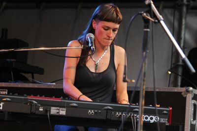 Eva De Roovere @ Beleuvenissen 2013, foto 9, foto's door Heidi Elen - FrontView Magazine