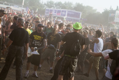 Mass Hysteria @ Dour 2013, picture 10, photographed by Dorien Goetschalckx - FrontView Magazine