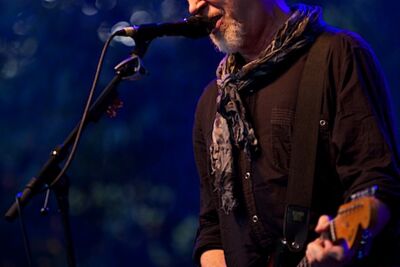 Richard Thompson @ OLT Rivierenhof, picture 14, photographed by James Van Roosbroeck - FrontView Magazine