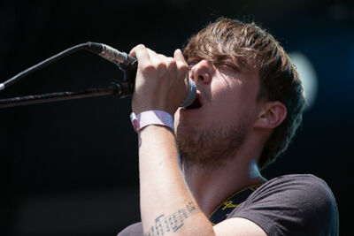 Yew @ Dour 2013, picture 12, photographed by Dorien Goetschalckx - FrontView Magazine