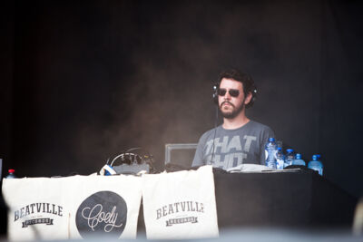 Coely @ Suikerrock 2013, picture 8, photographed by Koen Rondelez - FrontView Magazine