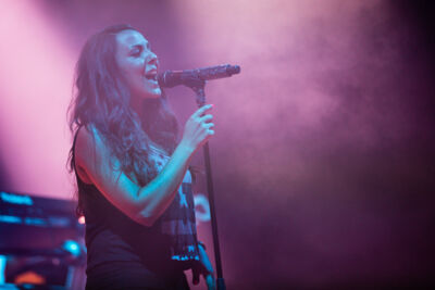 Milk Inc @ Beleuvenissen 2013, picture 17, photographed by FrontView Magazine