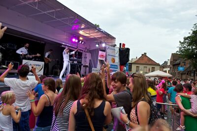 Wim Leys & @ Fundum - Vlaanderen Zingt @ Bornem, picture 21, photographed by James Van Roosbroeck - FrontView Magazine