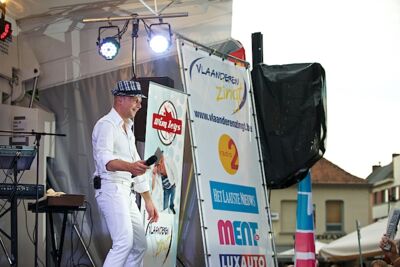 Wim Leys & @ Fundum - Vlaanderen Zingt @ Bornem, picture 27, photographed by James Van Roosbroeck - FrontView Magazine