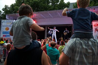 Wim Leys & @ Fundum - Vlaanderen Zingt @ Bornem, picture 30, photographed by James Van Roosbroeck - FrontView Magazine