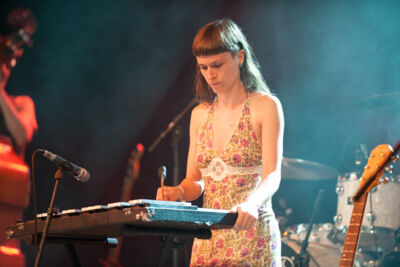 Eva De Roovere Dranouter 2013, foto 4, foto's door Devid Camerlynck - FrontView Magazine
