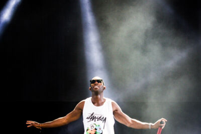Tinie Tempah @ Lokerse Feesten, picture 11, photographed by Tom Stessens - FrontView Magazine