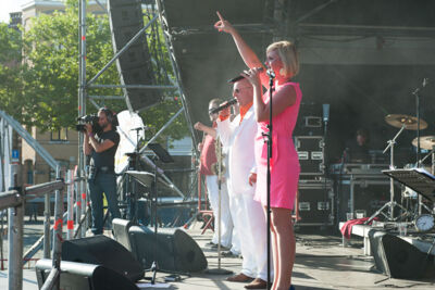 Devos & Lemmes @ Antwerpen Zingt 2013, picture 12, photographed by Youri Vanlommel - FrontView Magazine