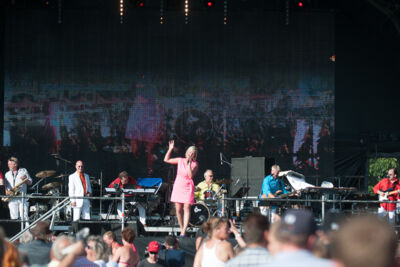 Devos & Lemmes @ Antwerpen Zingt 2013, picture 13, photographed by Youri Vanlommel - FrontView Magazine