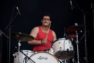 HEY YEAH! @ Ronquières Festival 2013, picture 12, photographed by Dorien Goetschalckx - FrontView Magazine
