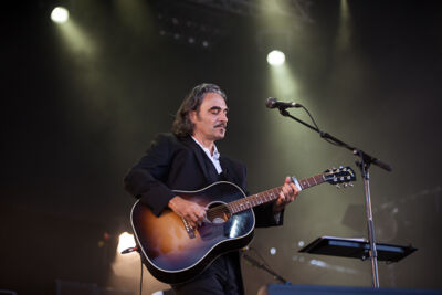 Stephan Eicher @ Ronquières Festival 2013, picture 6, photographed by Dorien Goetschalckx - FrontView Magazine
