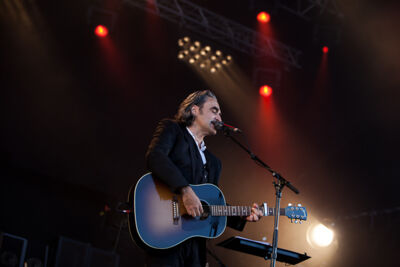 Stephan Eicher @ Ronquières Festival 2013, picture 10, photographed by Dorien Goetschalckx - FrontView Magazine