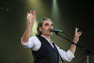 Stephan Eicher @ Ronquières Festival 2013, picture 29, photographed by Dorien Goetschalckx - FrontView Magazine