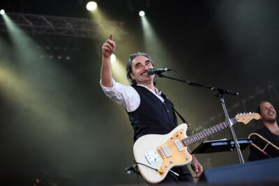 Stephan Eicher @ Ronquières Festival 2013, picture 32, photographed by Dorien Goetschalckx - FrontView Magazine