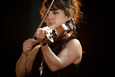 Agnes Obel dranouter 2013, picture 3, photographed by Devid Camerlynck - FrontView Magazine