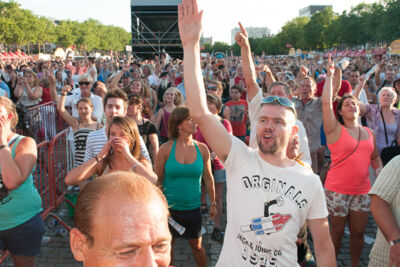 Antwerpen zingt - Editie 2013 @ Gedempte Zuiderdokken, picture 18, photographed by Youri Vanlommel - FrontView Magazine