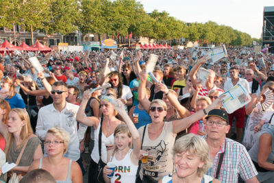 Antwerpen zingt - Editie 2013 @ Gedempte Zuiderdokken, picture 19, photographed by Youri Vanlommel - FrontView Magazine