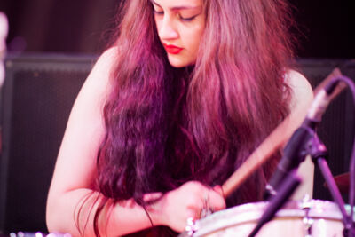 Kitty, Daisy & Lewis Dranouter 2013, picture 3, photographed by Devid Camerlynck - FrontView Magazine