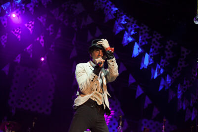 Mika @ Ronquières Festival 2013, foto 5, foto's door Dorien Goetschalckx - FrontView Magazine