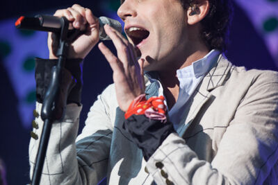 Mika @ Ronquières Festival 2013, foto 6, foto's door Dorien Goetschalckx - FrontView Magazine