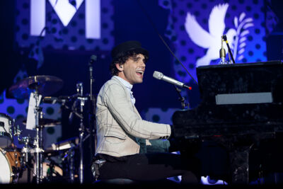 Mika @ Ronquières Festival 2013, foto 23, foto's door Dorien Goetschalckx - FrontView Magazine