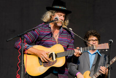 Donavon Frankenreiter @ Lokerse Feesten 2013, picture 10, photographed by Jonas Wallecan - FrontView Magazine