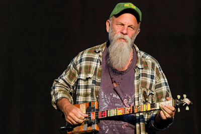 Seasick Steve @ Lokerse Feesten 2013, picture 8, photographed by Jonas Wallecan - FrontView Magazine