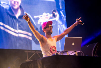 Merdan Taplak @ Marktrock Leuven 2013, picture 11, photographed by Kurt Jacobs - FrontView Magazine