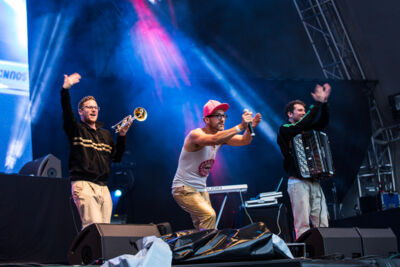 Merdan Taplak @ Marktrock Leuven 2013, picture 14, photographed by Kurt Jacobs - FrontView Magazine