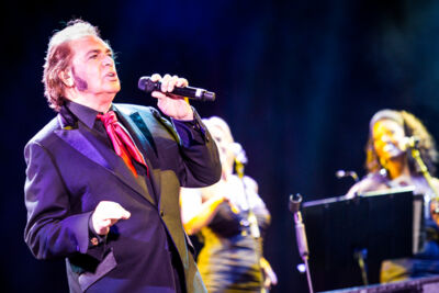 Engelbert Humperdinck @ Rimpelrock, picture 10, photographed by Tom Stessens - FrontView Magazine