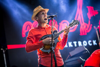 Bart Peeters @ Marktrock Leuven 2013, picture 23, photographed by Kurt Jacobs - FrontView Magazine