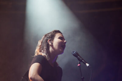 Of Monsters and Men @ OLT Rivierenhof, picture 8, photographed by Dorien Goetschalckx - FrontView Magazine