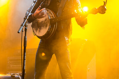 the avett brothers @ OLT Rivierenhof, picture 2, photographed by Steven Stausens - FrontView Magazine