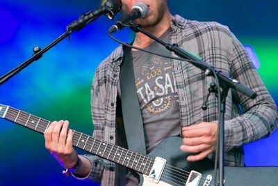 The DeVilles @ Hestival 2013, picture 2, photographed by Edwin Houdevelt - FrontView Magazine