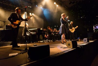 Hooverphonic @ OLT Rivierenhof, picture 22, photographed by Edwin Houdevelt - FrontView Magazine